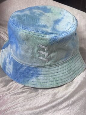 Soft Evolved Denim tie dye bucket hat